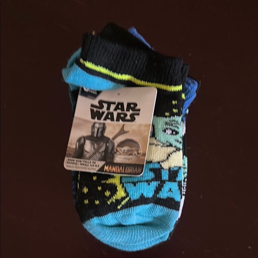Star Wars Kids Socks Size 4.5–8.5 Boys Crew Socks Mandalorian Yoda Darth Vader